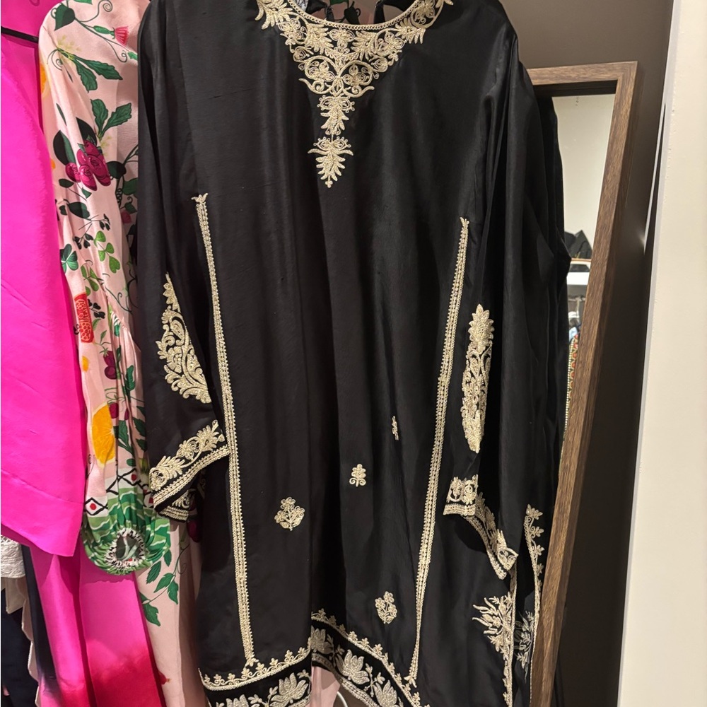 Elegant Black and Gold Embroidered Tunic